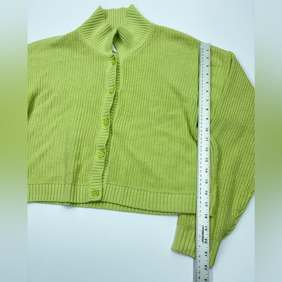 (NWT) Hollister NWT Pistachio Green Cropped Button Front Cardigan XXL - Picture 8 of 8